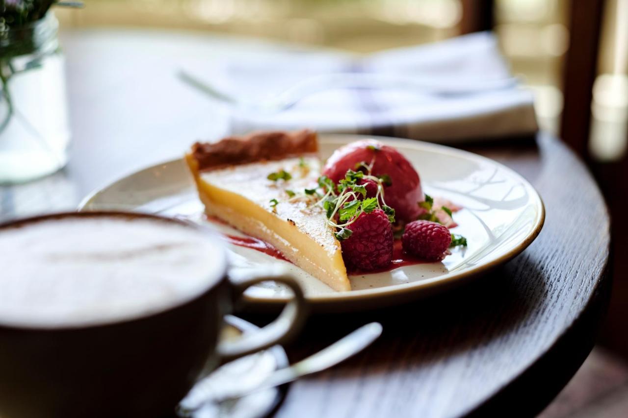 The Bower Inn Bridgwater Eksteriør bilde A dessert at the restaurant