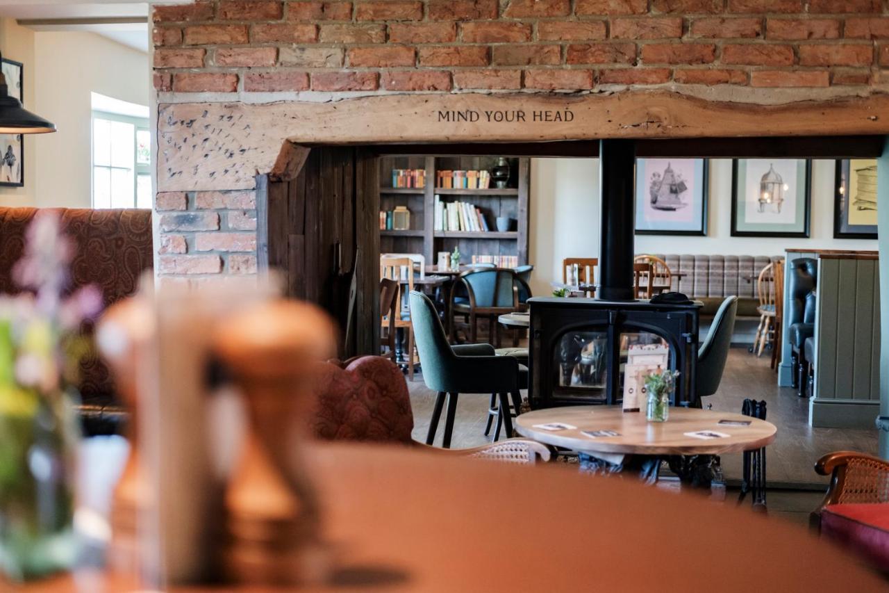 The Bower Inn Bridgwater Eksteriør bilde The interior of the restaurant